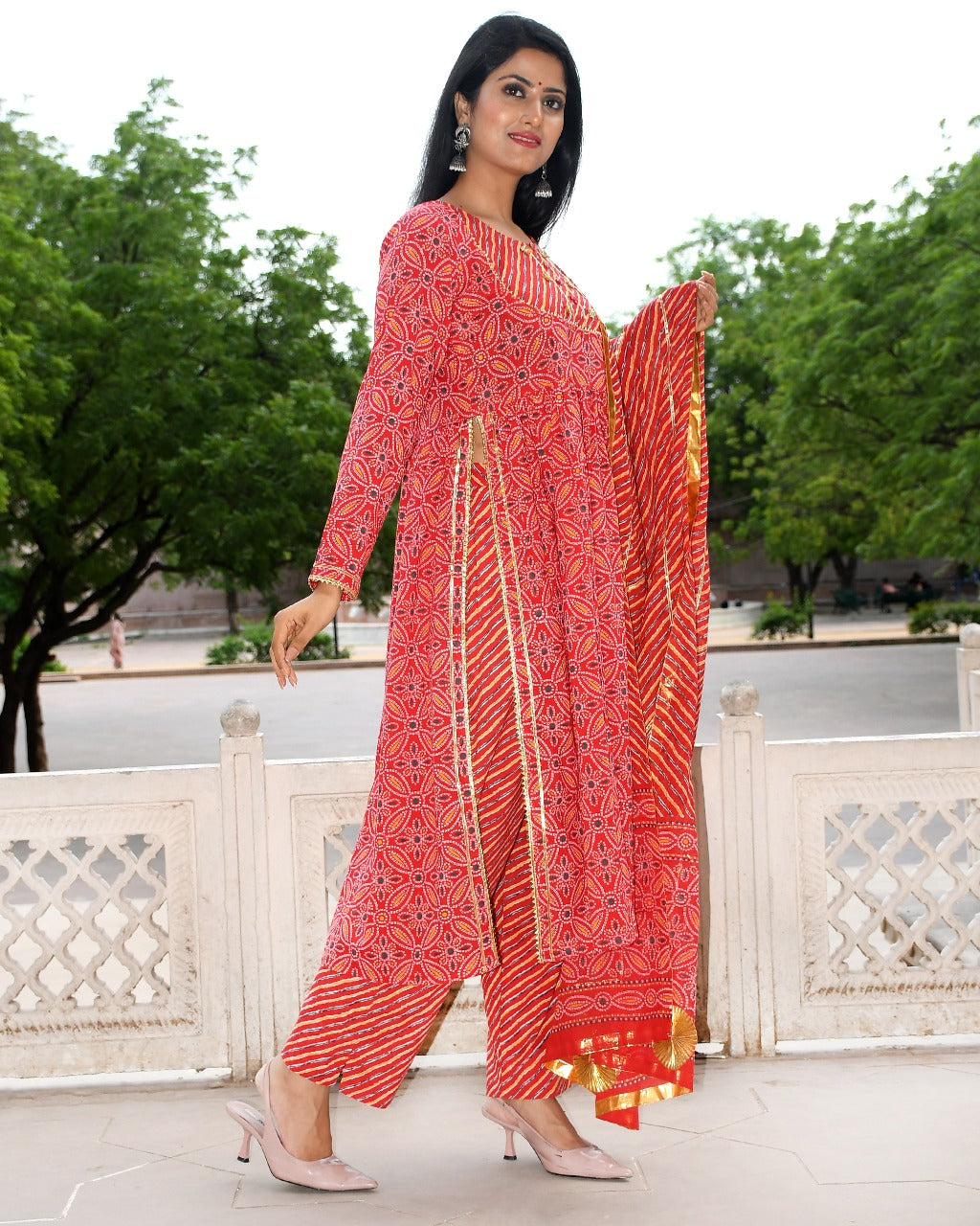 LAJJO BANDHANI SUIT SET